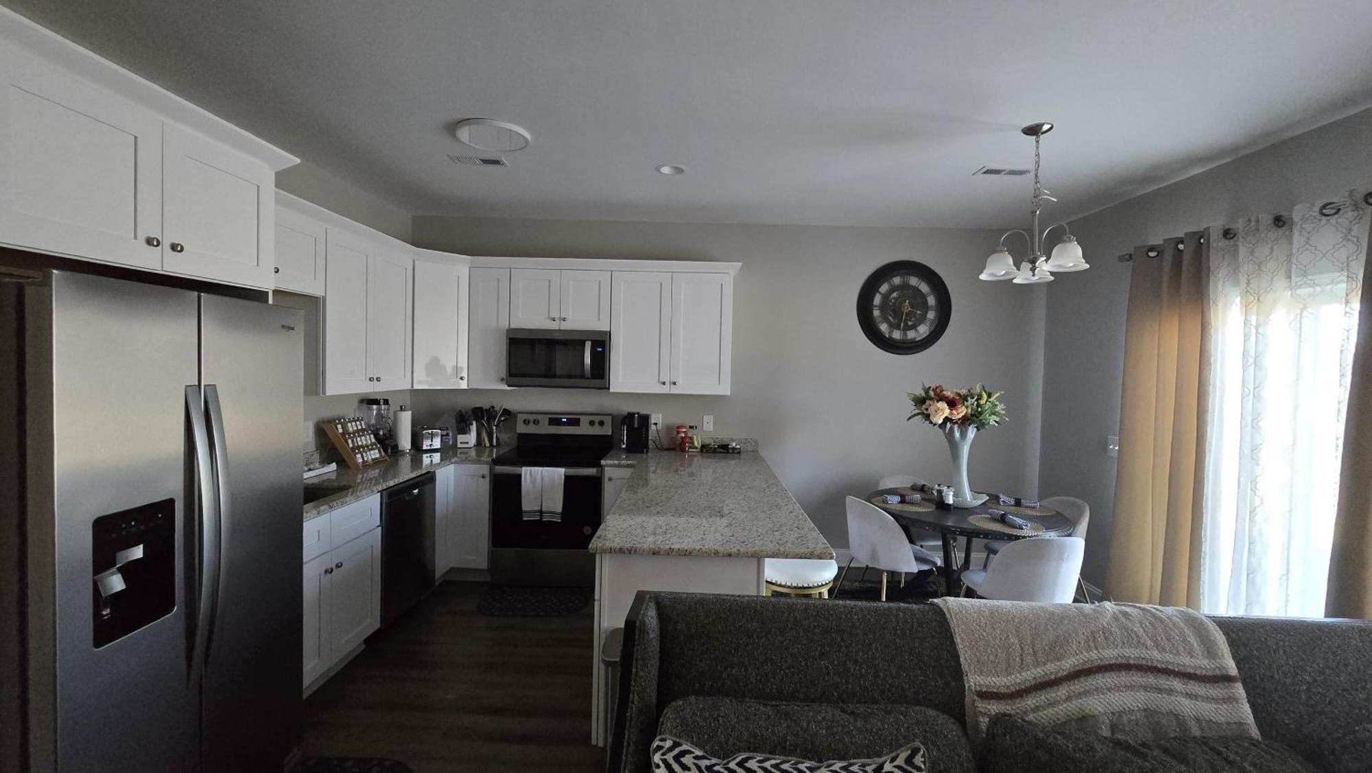 Gorgeous 3 Bedroom Home With Cable Tv In All Rooms & Free Wi-Fi คองคอร์ด ภายนอก รูปภาพ